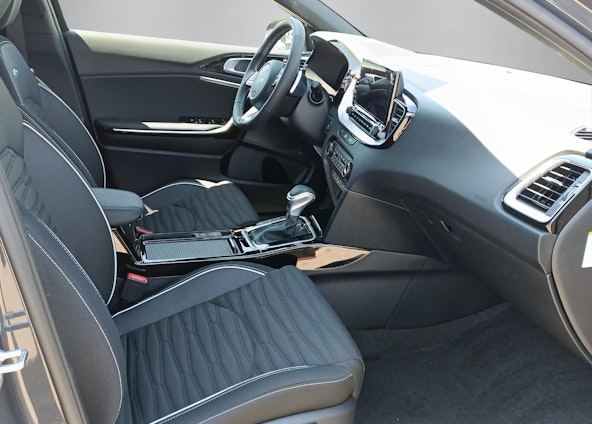 Vehicle image 11 Vehicle image 11