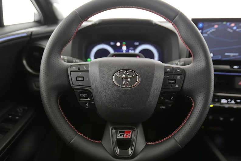 Vehicle image TOYOTA C-HR
