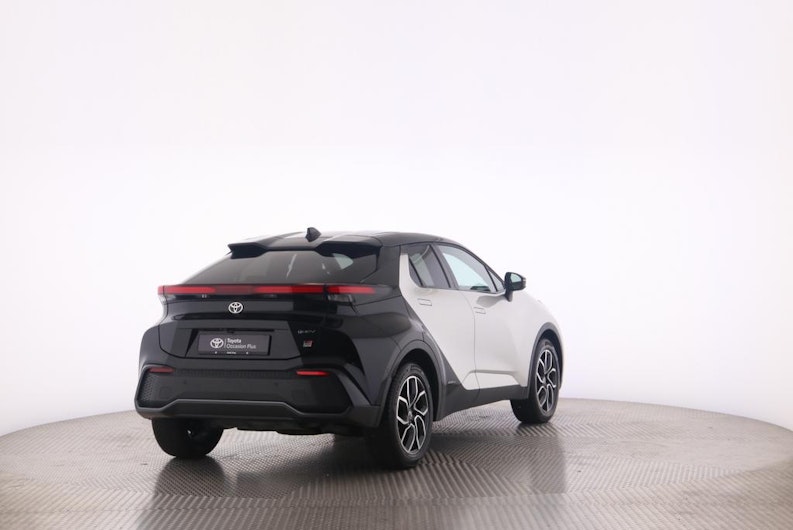 Vehicle image TOYOTA C-HR