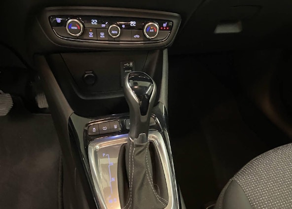 Vehicle image 8 Vehicle image 8