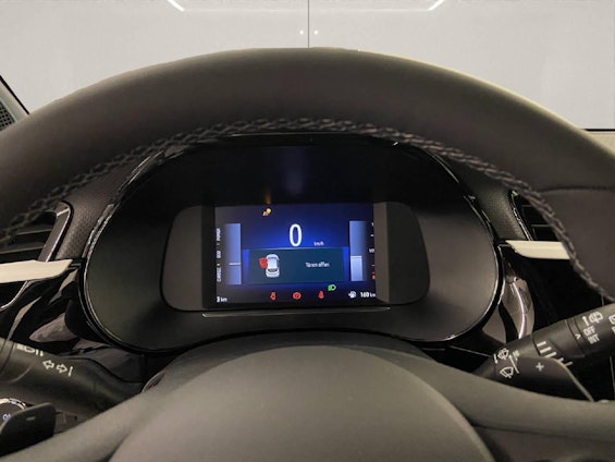 Vehicle image 9 Vehicle image 9