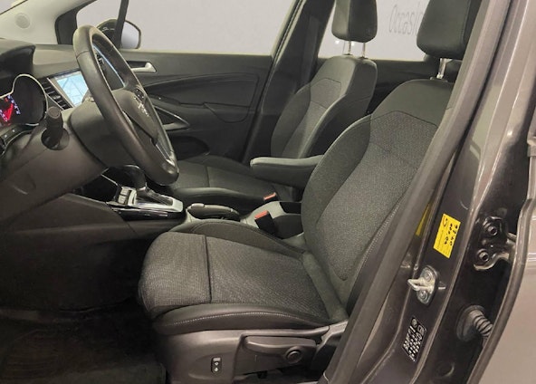 Vehicle image 4 Vehicle image 4