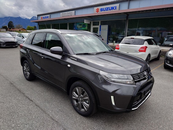 First vehicle image