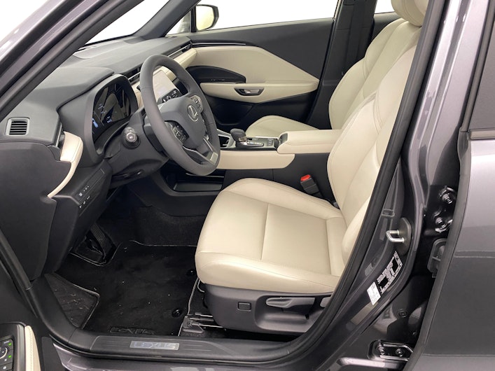 Vehicle image LEXUS LBX