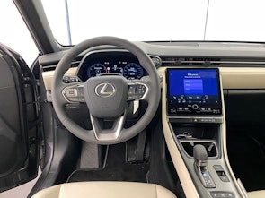 Vehicle image LEXUS LBX 1.5 Hybrid Elegant AWD