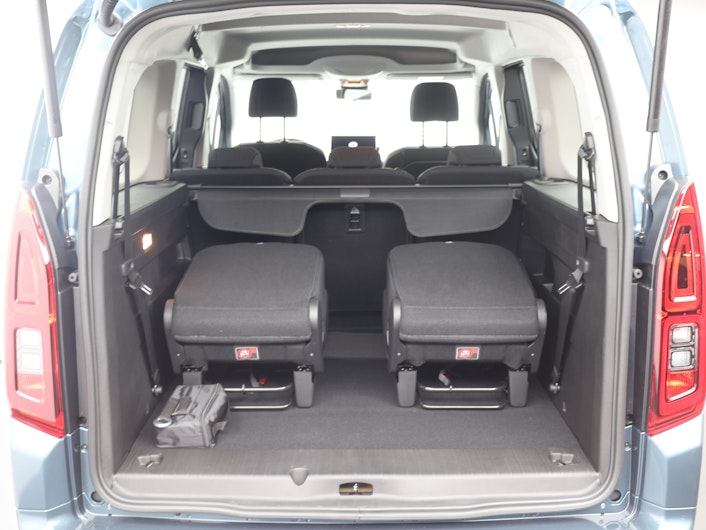 Vehicle image TOYOTA PROACE CITY VERSO