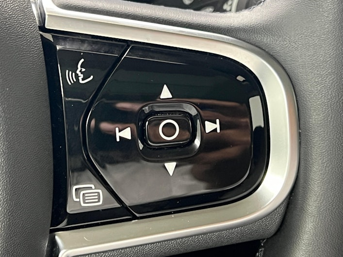 Vehicle image VOLVO V60