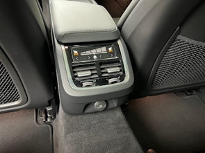 Vehicle image VOLVO V60 2.0 B4 Ultra Dark