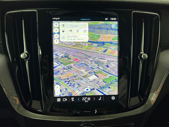 Vehicle image VOLVO V60