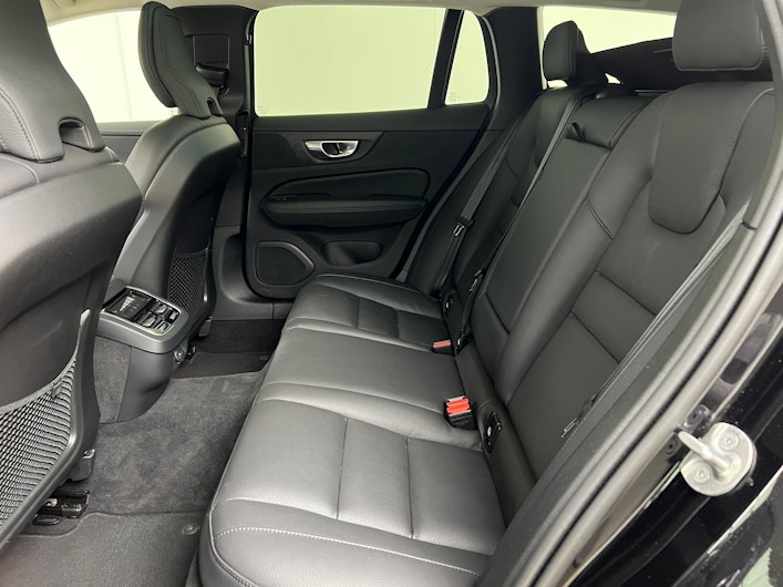 Vehicle image VOLVO V60