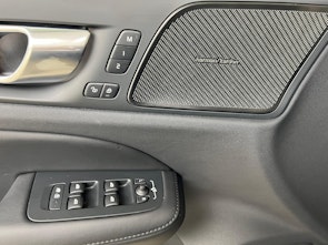 Vehicle image VOLVO V60 2.0 B4 Ultra Dark