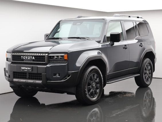 First vehicle image