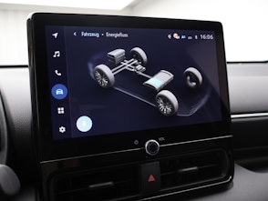 Vehicle image TOYOTA Yaris 1.5 VVT-i HSD Trend