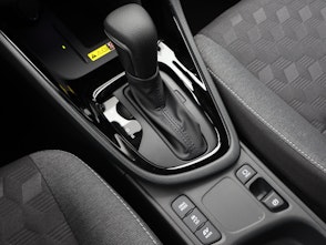 Vehicle image TOYOTA Yaris 1.5 VVT-i HSD Trend