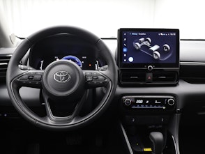 Vehicle image TOYOTA Yaris 1.5 VVT-i HSD Trend