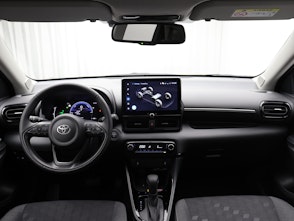 Vehicle image TOYOTA Yaris 1.5 VVT-i HSD Trend