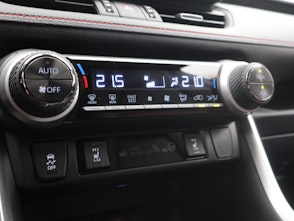 Vehicle image TOYOTA RAV4 2.5 Plug-In-Hybrid Premium ab 1.99% Leasing