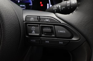 Vehicle image TOYOTA Yaris 1.5 VVT-i HSD Trend