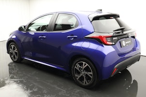 Vehicle image TOYOTA Yaris 1.5 VVT-i HSD Trend
