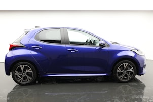 Vehicle image TOYOTA Yaris 1.5 VVT-i HSD Trend