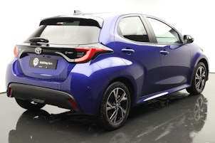 Vehicle image TOYOTA Yaris 1.5 VVT-i HSD Trend