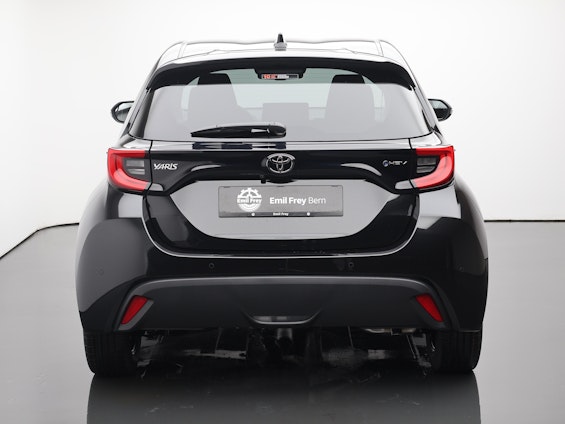 Vehicle image 14