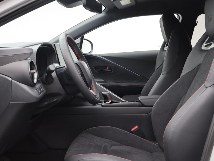 Vehicle image TOYOTA C-HR