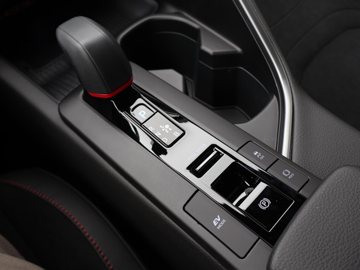 Vehicle image TOYOTA C-HR