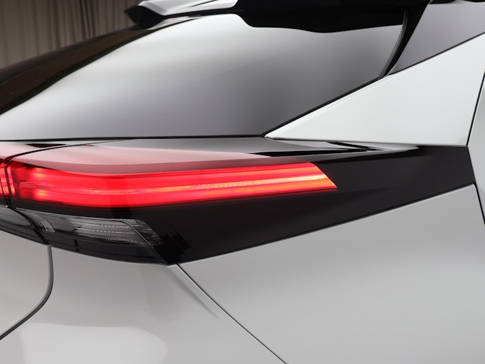 Vehicle image TOYOTA C-HR