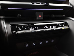 Vehicle image TOYOTA C-HR 2.0 HEV GR Sport 4x4