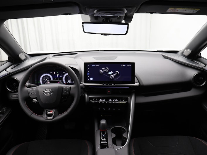 Vehicle image TOYOTA C-HR