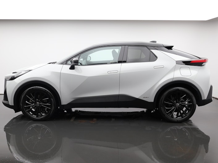 Vehicle image TOYOTA C-HR