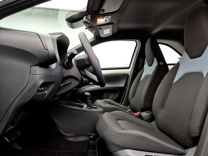 Vehicle image TOYOTA AYGO X