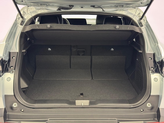 Vehicle image 10 Vehicle image 10