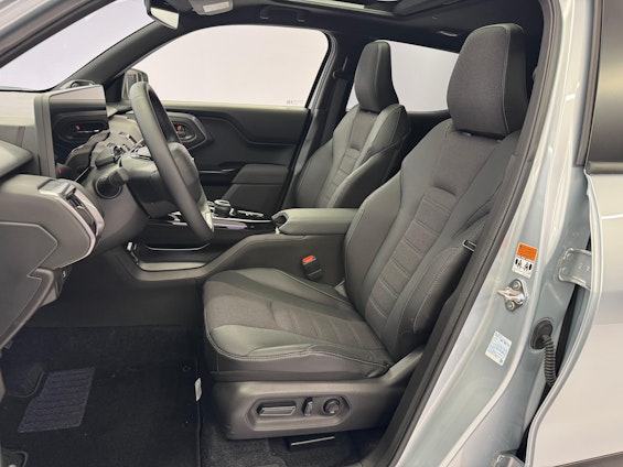 Vehicle image 8 Vehicle image 8