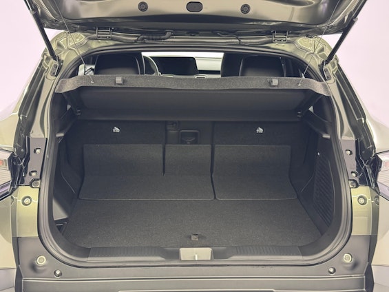 Vehicle image 10 Vehicle image 10