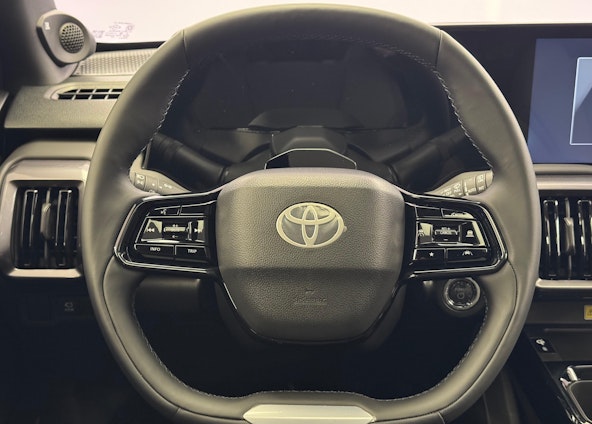 Vehicle image 12 Vehicle image 12