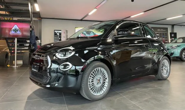 Fiat 500 C el 87 kW Swiss Edit