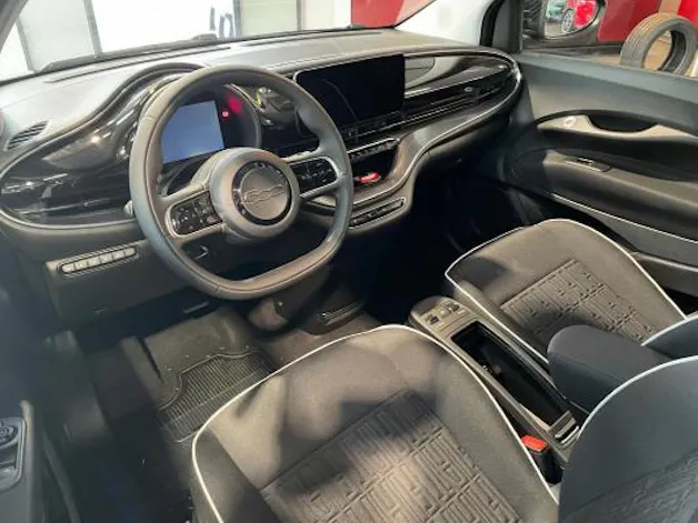Fiat 500 C el 87 kW Swiss Edit