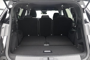 Vehicle image PEUGEOT 5008 1.2 Hybrid Allure Premium