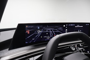 Vehicle image PEUGEOT 5008 1.2 Hybrid Allure Premium