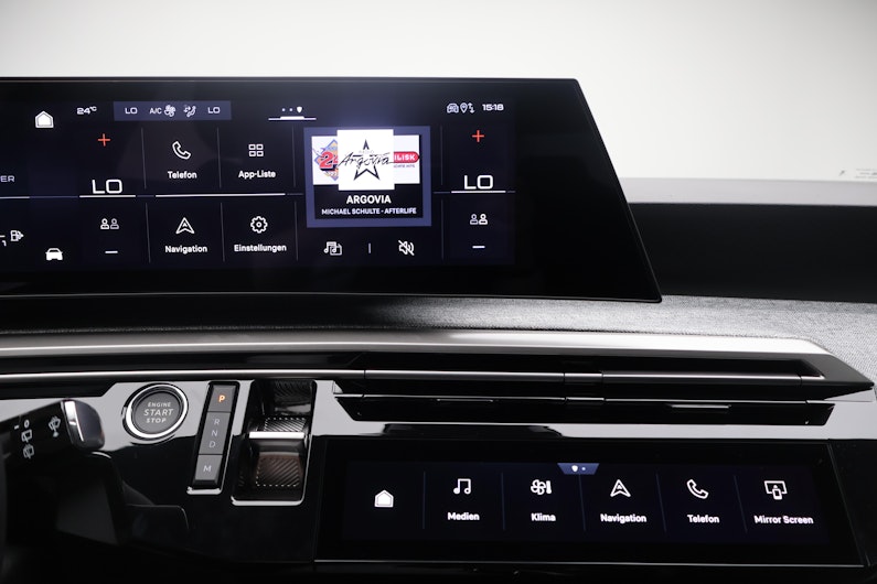 Vehicle image PEUGEOT 5008