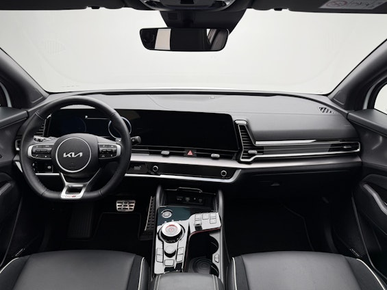 Vehicle image 8 Vehicle image 8