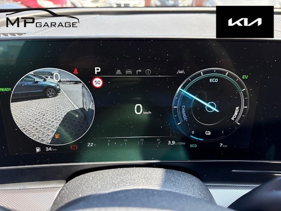 Vehicle image 9 Vehicle image 9