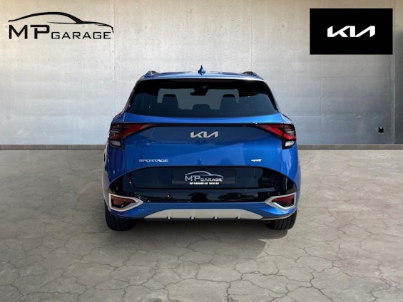 Vehicle image 4 Vehicle image 4