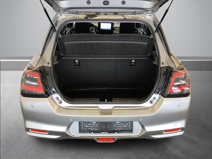 Vehicle image SUZUKI SWIFT