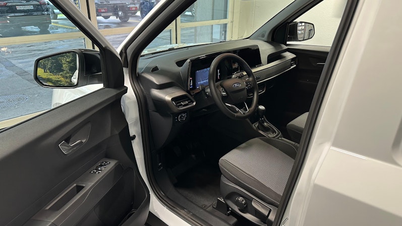 Vehicle image FORD COURIER