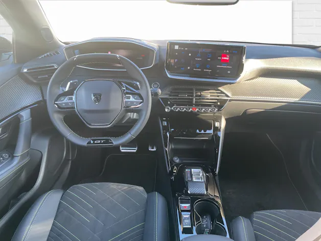 Peugeot 2008 1.2 Hybrid GT