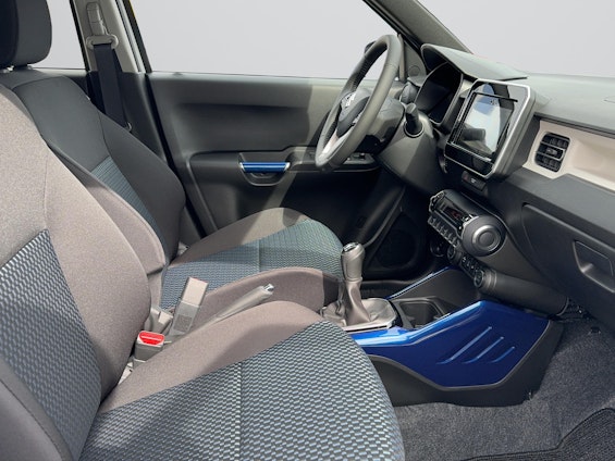 Vehicle image 7