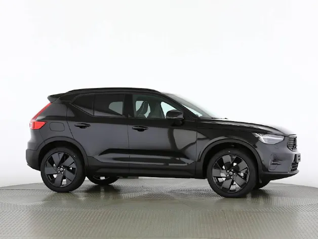 Volvo XC40 2.0 B4 MH Black Edition Ultra
